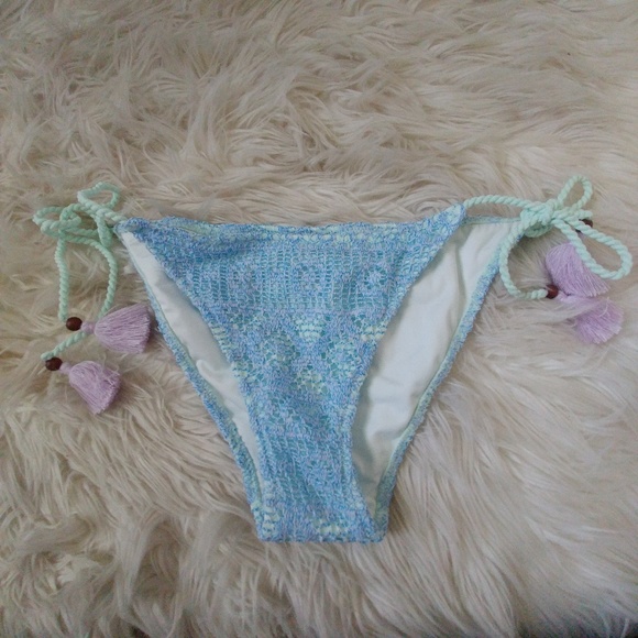 Victoria secret crochet Swim bottom - Picture 1 of 8